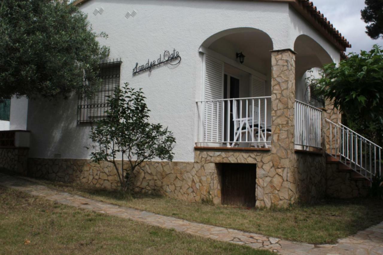 Montserrat II L'Escala Exterior foto
